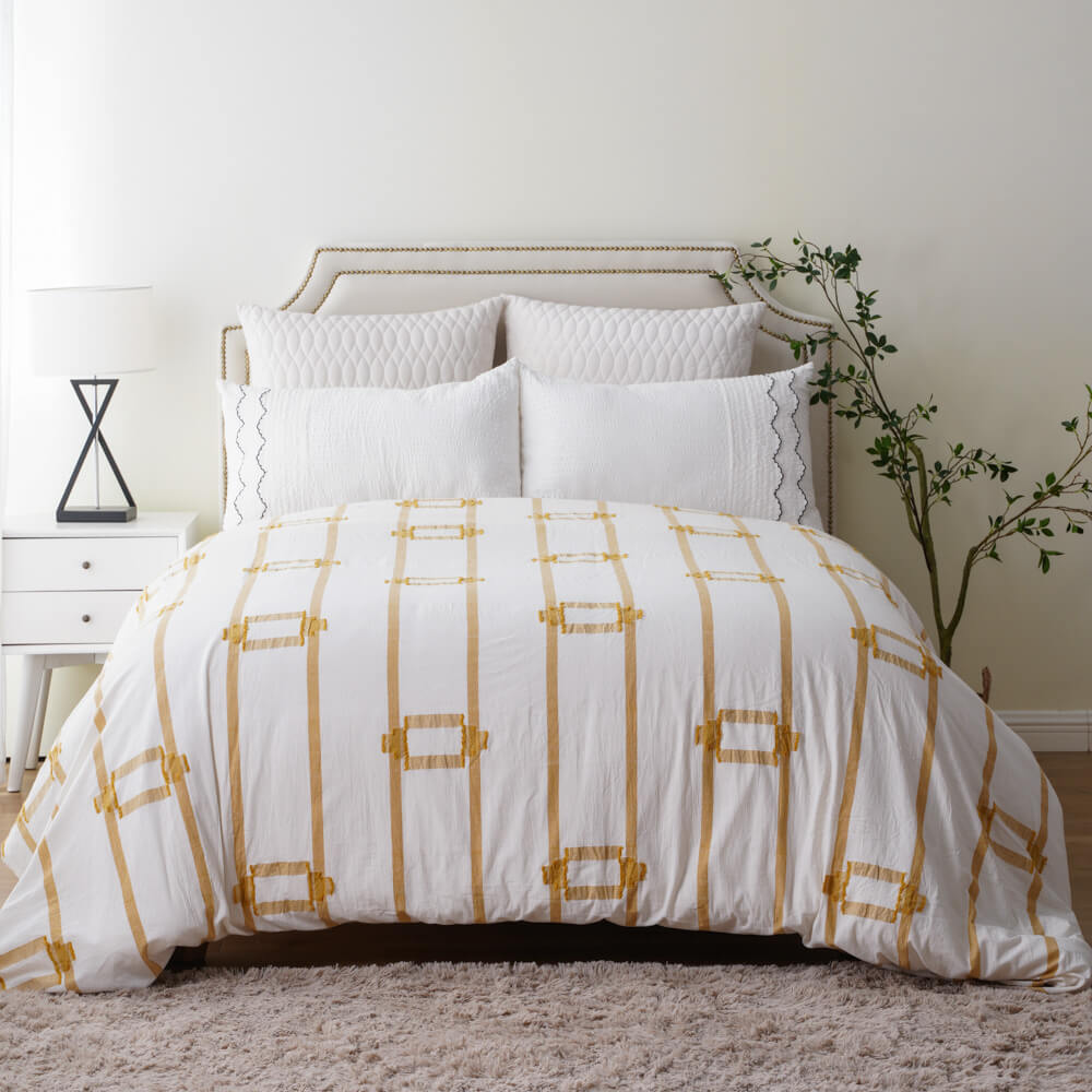 Sustainable 100Cotton Woven Jacquard Yellow Stripe Duvet Set 3 1