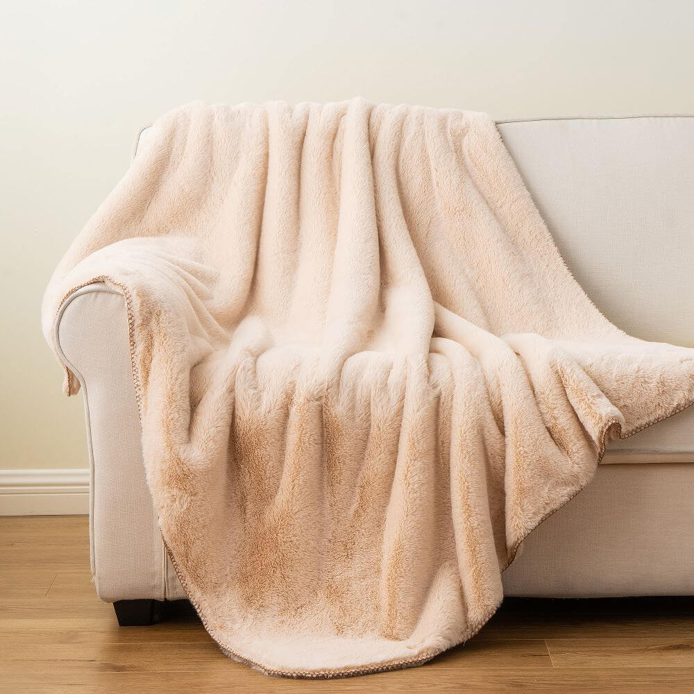2 side Brushed Double sided Faux Fur Blanket 4