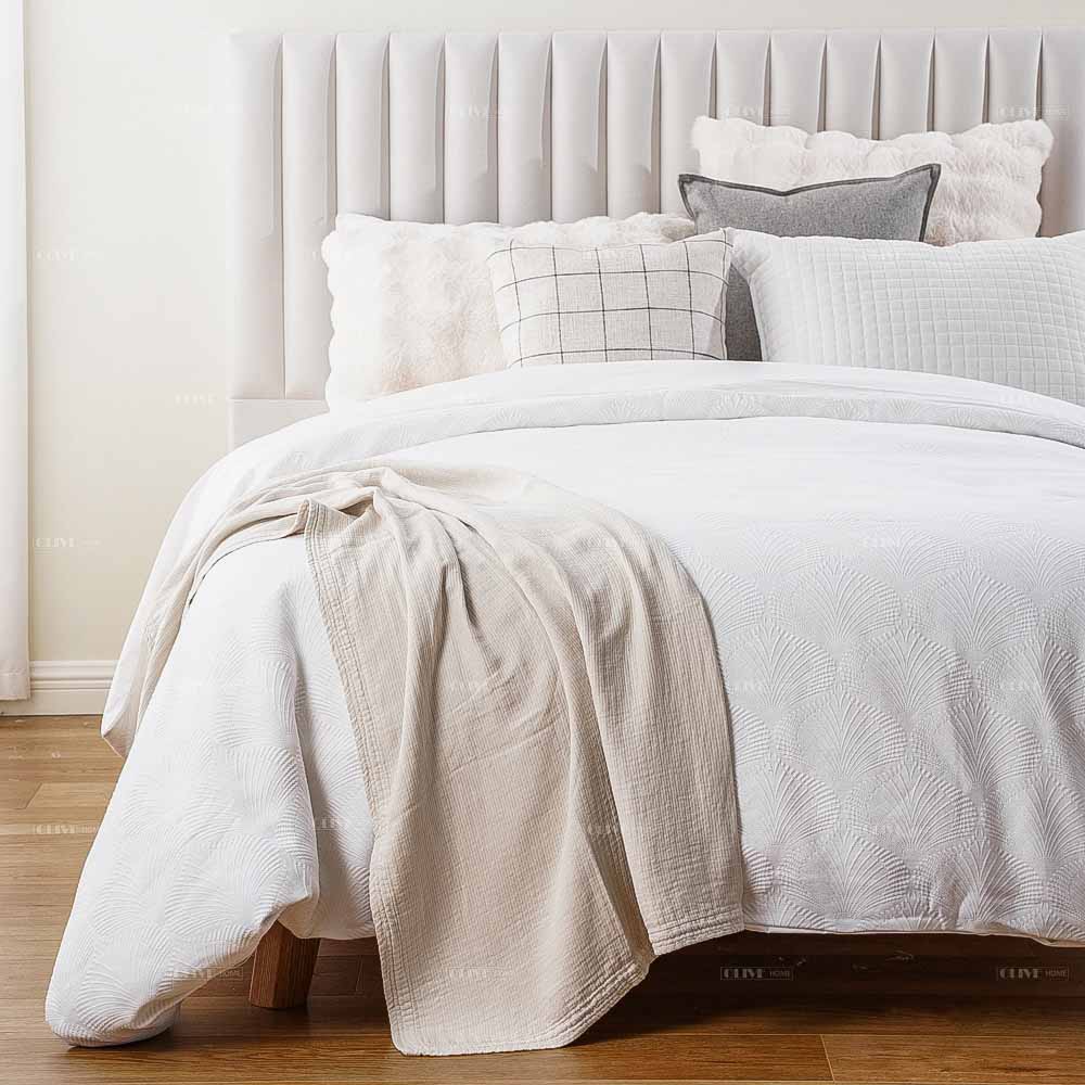 Cotton white matelasse duvet cover 5