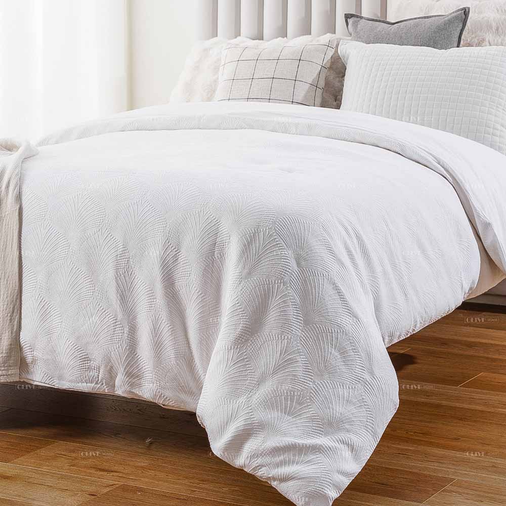 Cotton white matelasse duvet cover 7