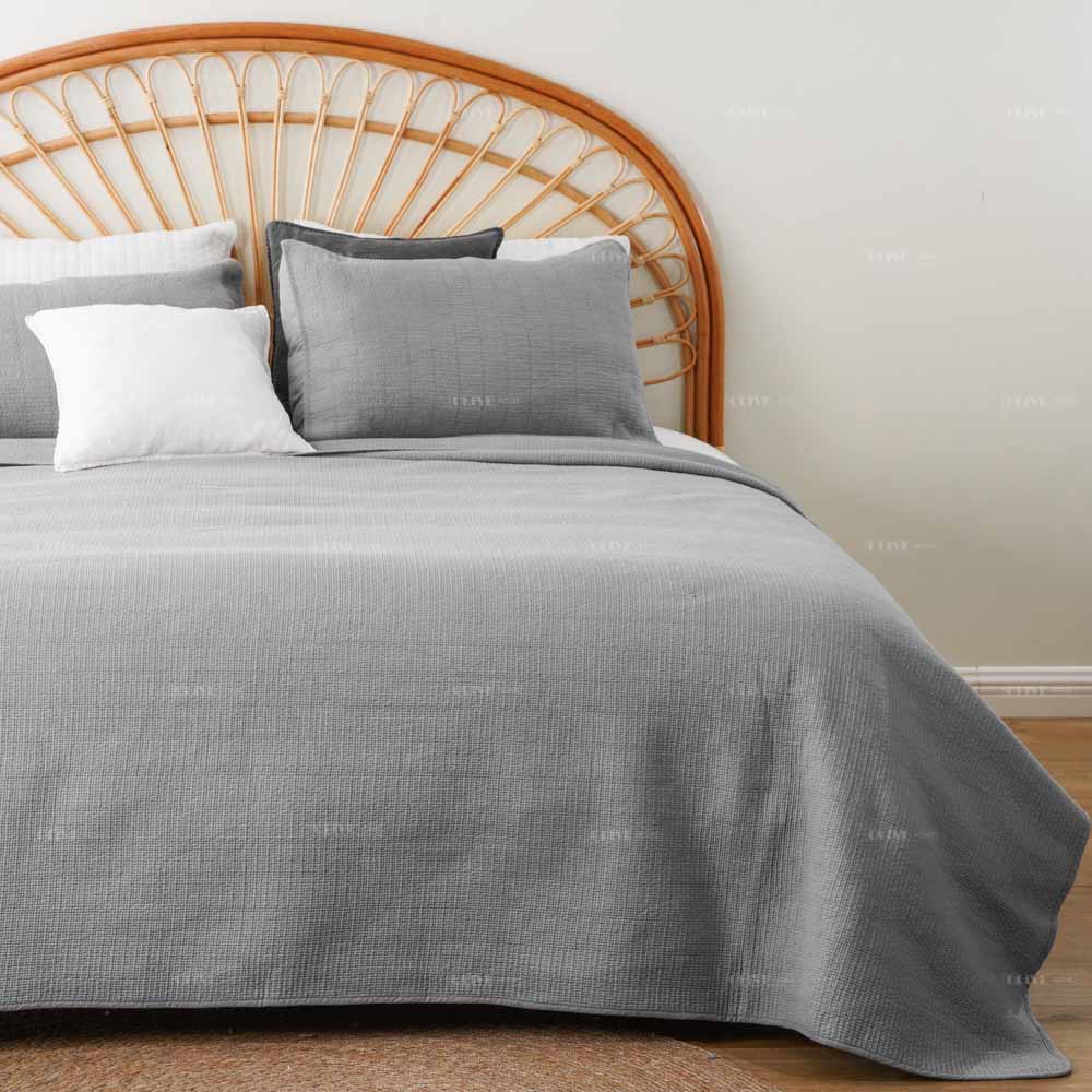 Cotton coverlet 1