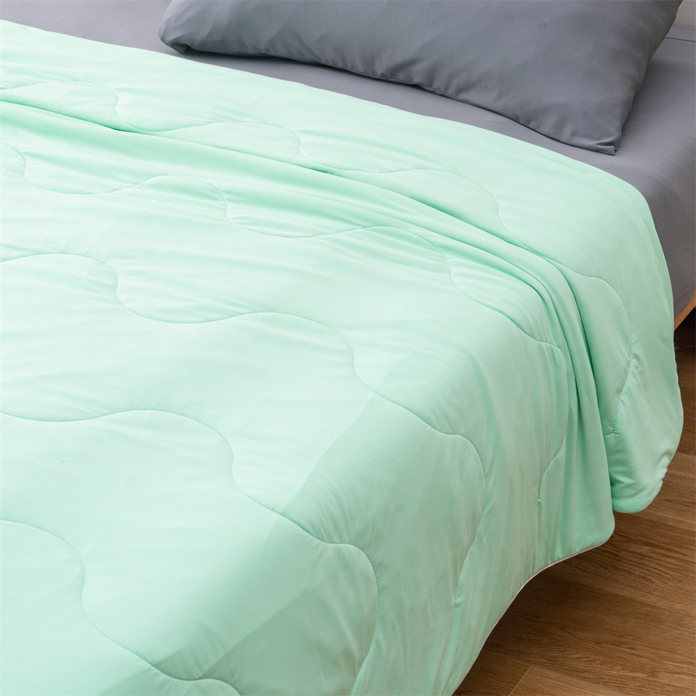 light weight cooling comforter 1 1